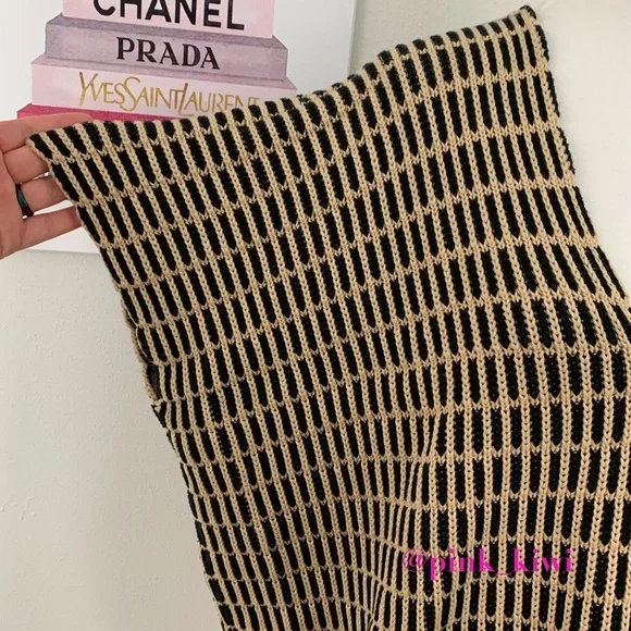 ⬇️REDUCED❗️ Free People Something Special Poncho Sweater - Picture 4 of 13